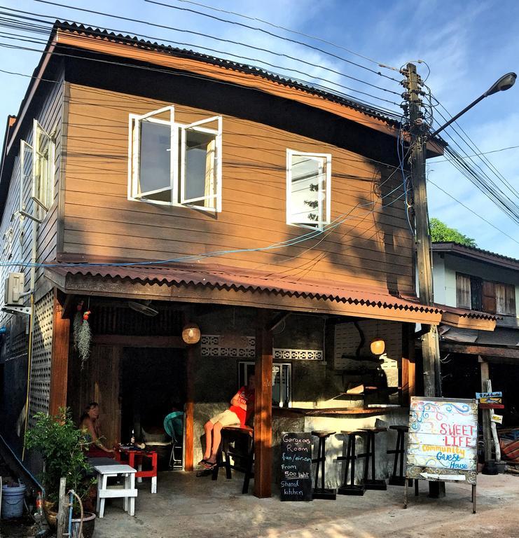 Sweet Life Guesthouse Koh Lanta Exterior photo